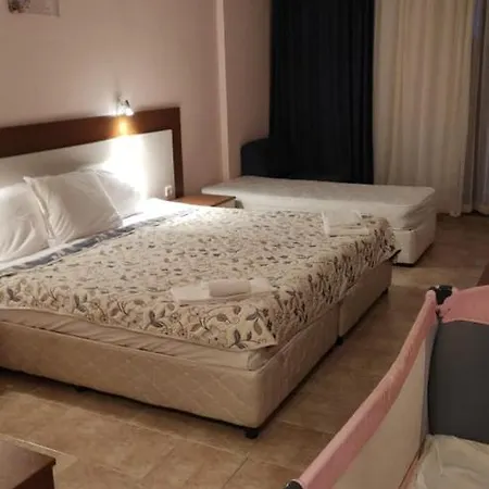 Hotel Семеен Хотел Делфин Бийч Rawda